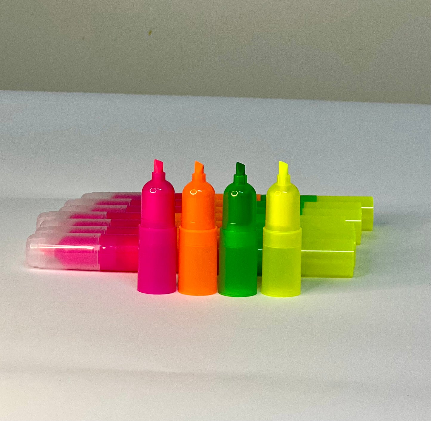 4-in-1 Highlighter Pen - Neon